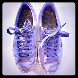 Suede Periwinkle Pumas